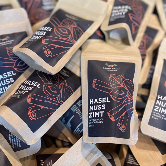 Haselnuss mit Zimt in Vollmilchschokolade